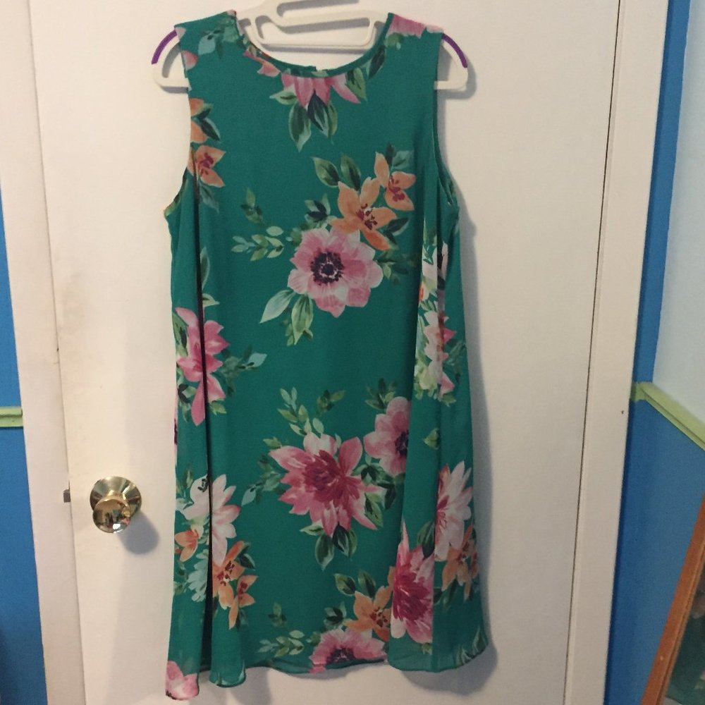 sleeveless dress
